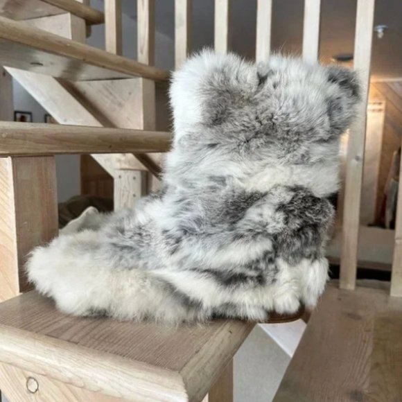 Jimmy Choo Rex Rabbit Fur Leone Moccasin Boots Size 42 EUR - Picture 2 of 9